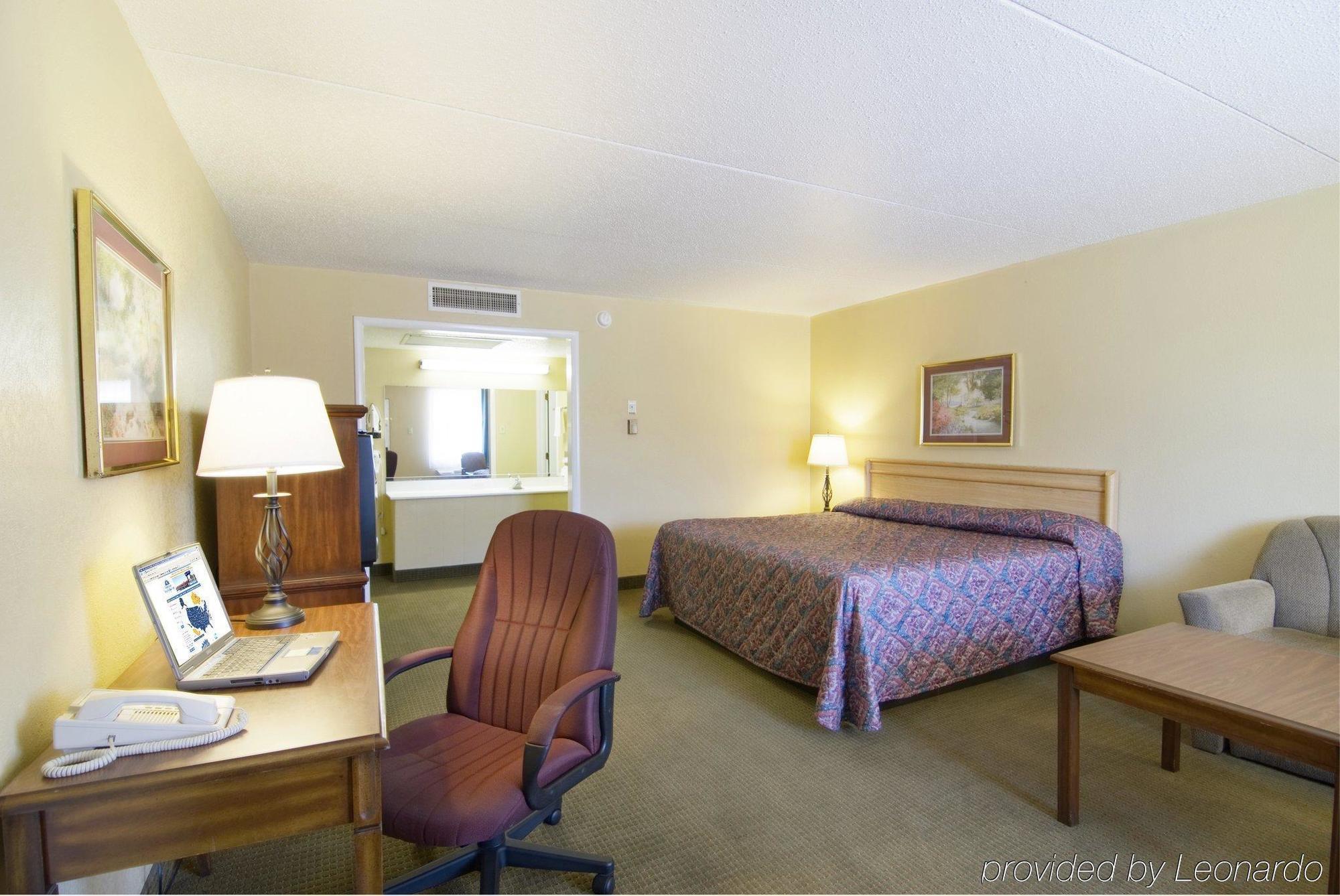 Americas Best Value Inn & Suites Conway Room photo